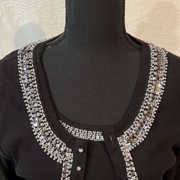 Faith Resortwear sweater set, size medium - Picture 2 of 16